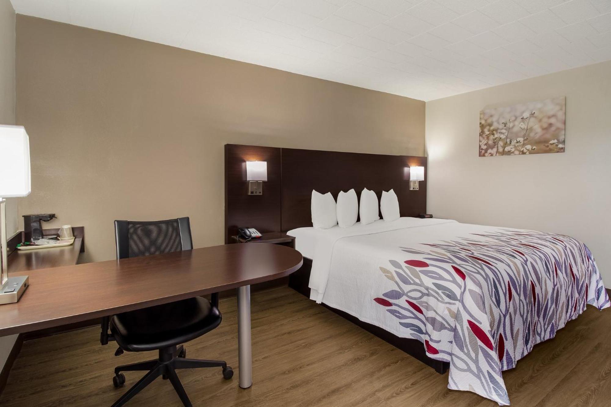 Red Roof Inn New Stanton Buitenkant foto